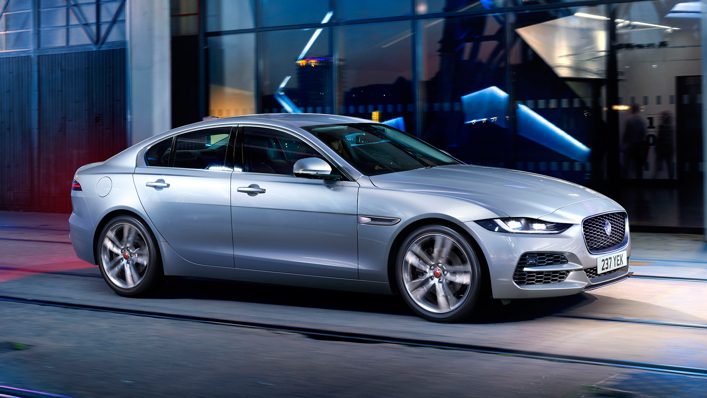 New Jaguar XE facelift arrives with added tech  Auto Express